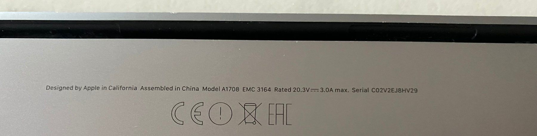 Apple Notebooks: MacBook Pro 13" 2017 / 8GB / 256GB SSD / Model A1708 – Gebraucht aus Meisterschwanden von Discus0 6