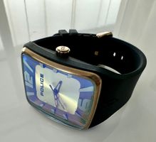 POLICE Quartz neuve et jamais portée avec boîte originale