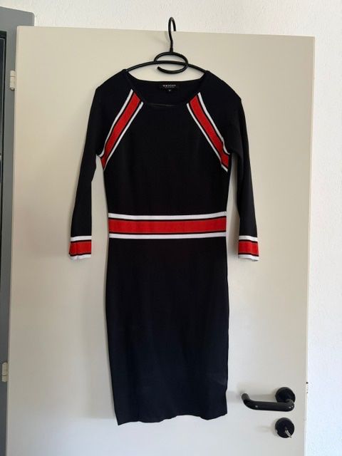 Morgan Kleider: Robe Tricot bleue et eouge Morgan – Gebraucht aus Dompierre FR von Laetitia1999