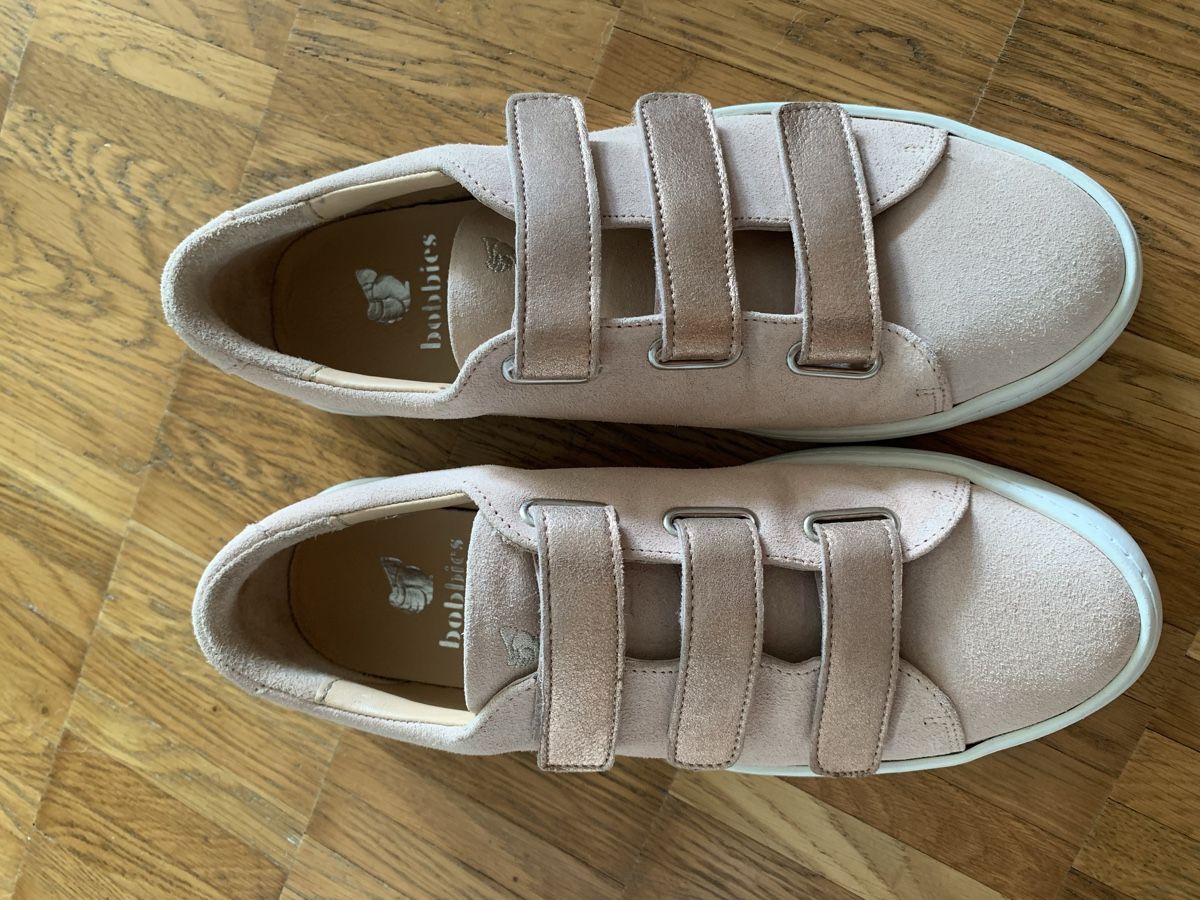 Scarpe da donna: Bobbies paris leder sneakers – Usato da Zürich venduto da Nikuska32