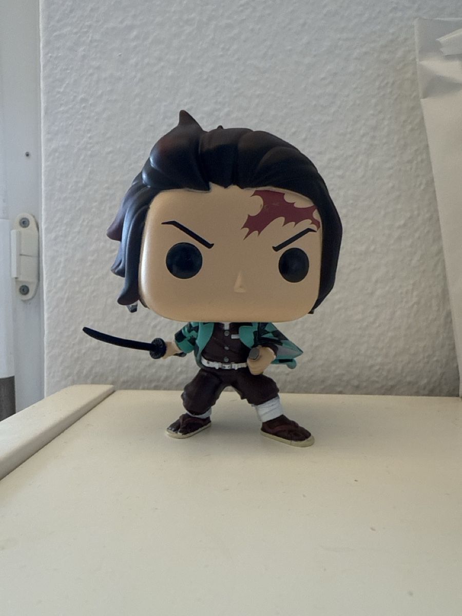 Funko Statuette: Funko Pop Tanjiro Kamado – Usato da Stäfa venduto da elfen77 1
