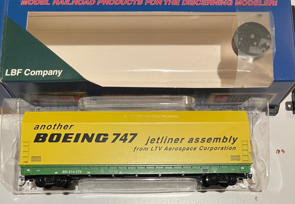 Boeing 747 transport on rail USA (Neu (gemäss Beschreibung)) in ...