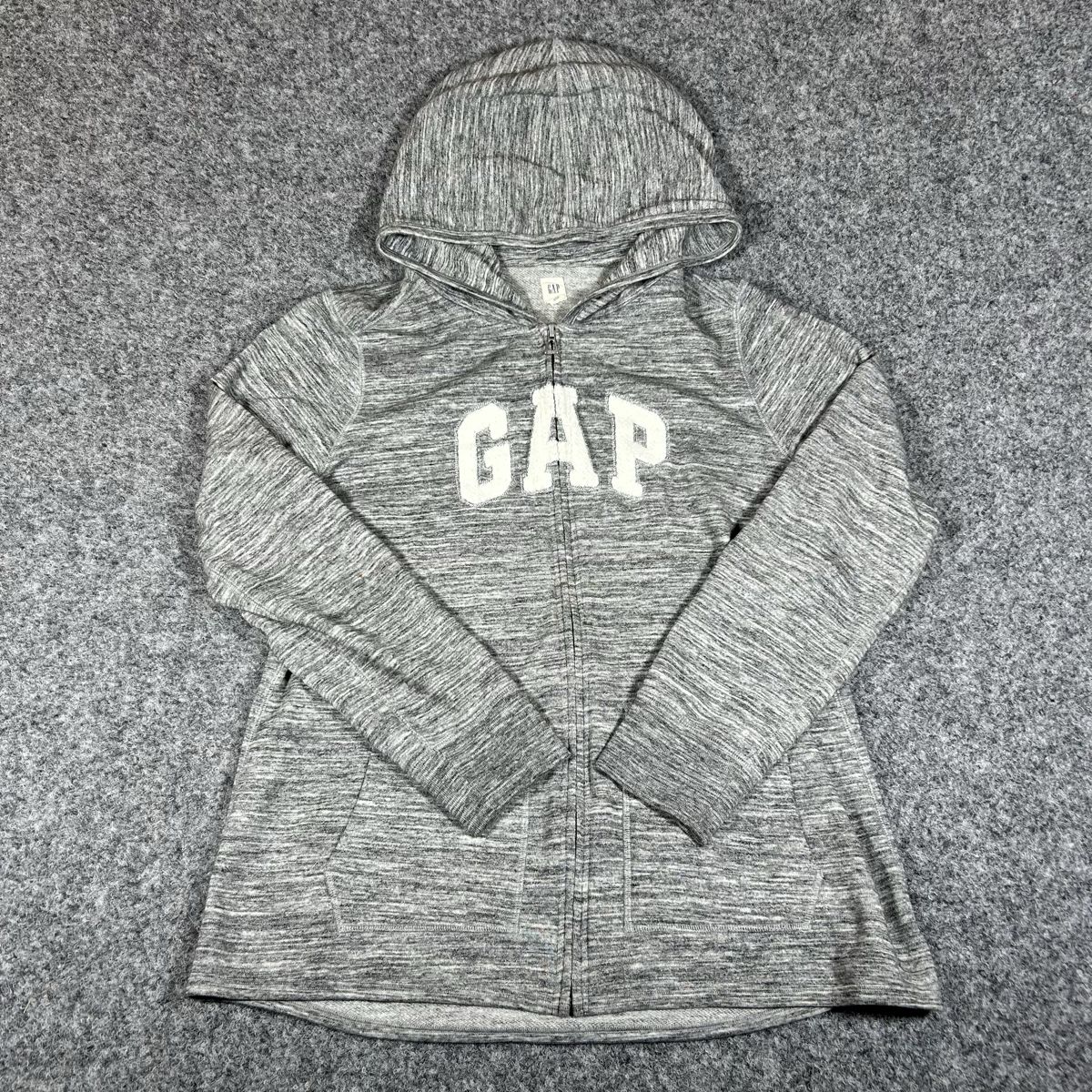 Gap Pullover & Sweatshirts: Sweatshirt zip GAP – Neu (gemäss Beschreibung) aus La Sagne NE von Matlasape