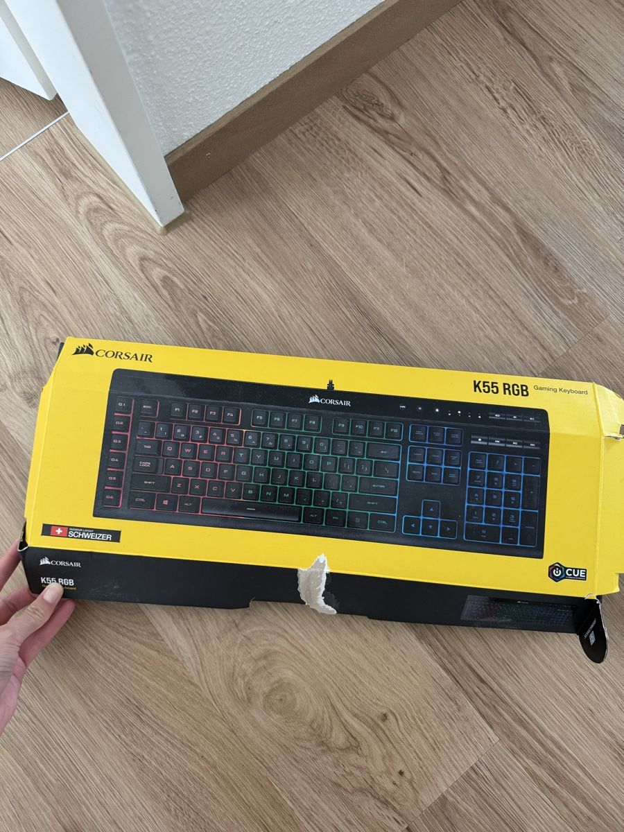 Corsair Tastaturen: Gaming Keyboard + Headset – Gebraucht aus Watt von andrepat