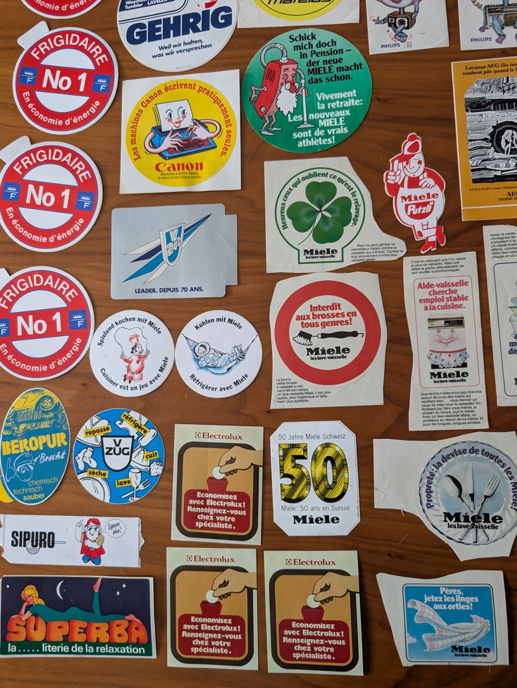 Sticker: Autocollants vintage marques électroménager – Usato da Fétigny venduto da ana_vtx2 1