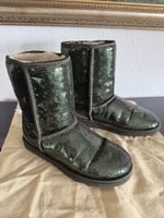 UGG Stiefel mit Pailletten grün Grösse 37