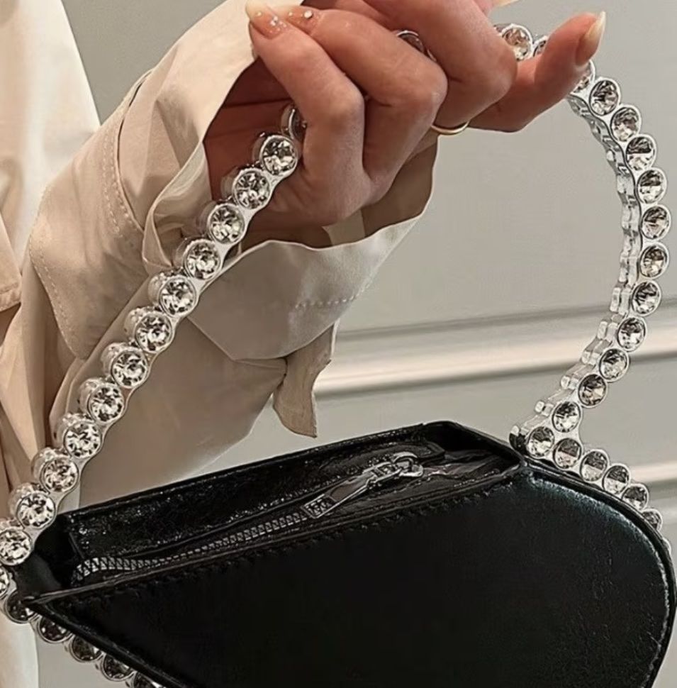 Borse da donna: Handtasche mit Strass-Herz - Ein echter Hingucker! – Nuovo e nell'imballaggio originale da Au ZH venduto da Jaggy4 1