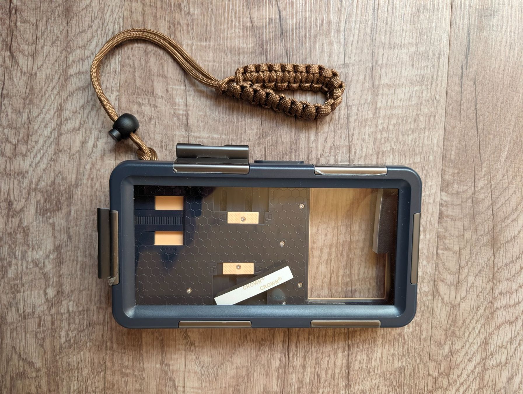 Lampes & Photographie: Water proof case professional shellbox – D'occasion à Zermatt par msz_nb9h 1