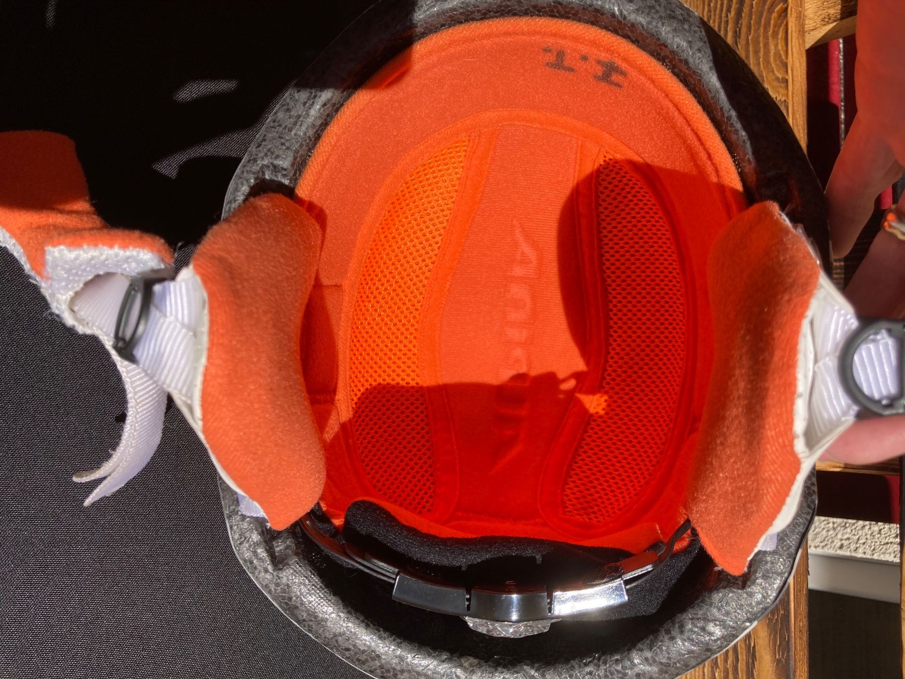 Alpina Caschi: Kinder Skihelm Alpina weiss – Usato da Deitingen venduto da Calimi 3