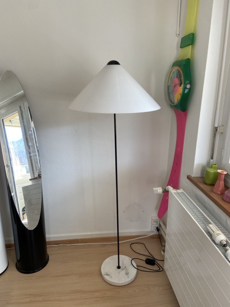 Oluce Lampen: Snow Stehleuchte Vico Magistretti – Gebraucht aus Zürich von Sk8andhate
