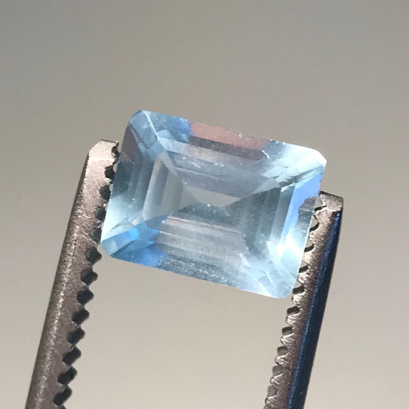 Pietre preziose: top Aquamarin Edelstein, 1.7 Karat, milchig hellblau – Nuovo (secondo la descrizione) da Biel venduto da djvalbnc
