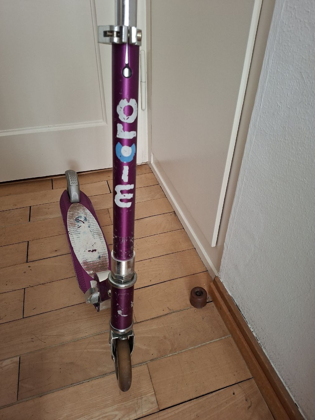 Micro Kickboard: Klassischer Micro Scooter – Gebraucht aus Zürich von Wicken 1