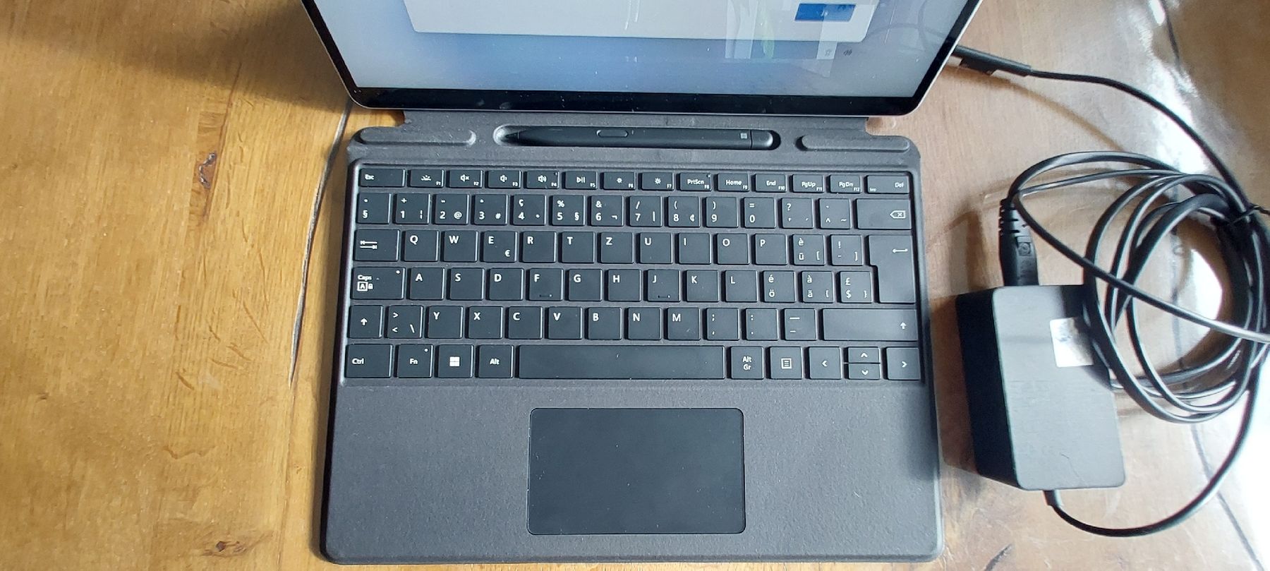 Microsoft Notebooks: Microsoft Surface Pro 8 i5 16GB 256GB – Gebraucht aus Waltenschwil von PaulGo84 2