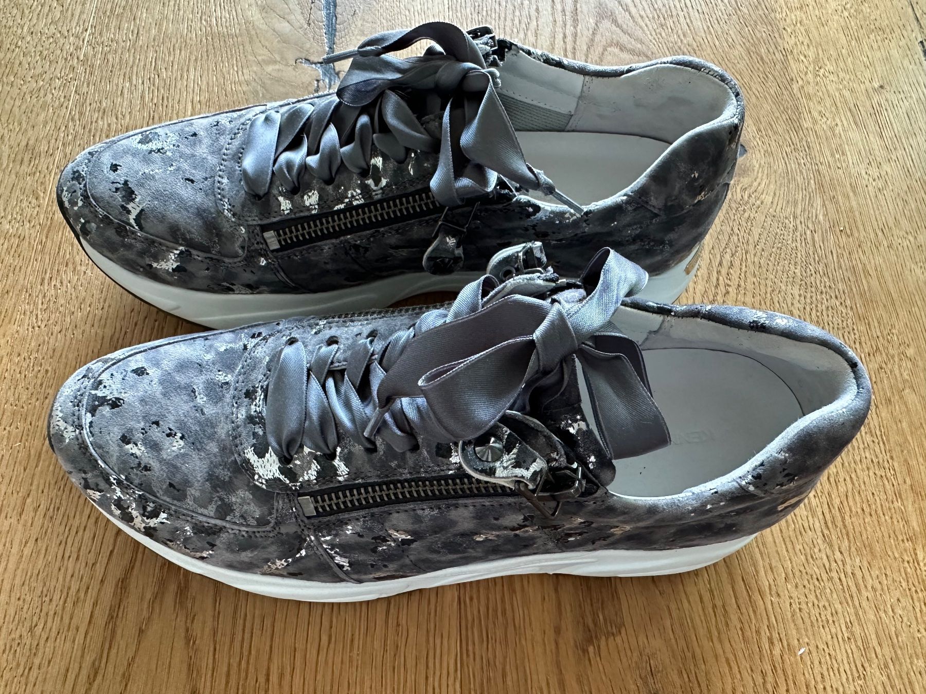 Kennel + Schmenger Scarpe da donna: Kennel + Schmenger Ultra Sneaker low-grey Grösse 39 – Nuovo (secondo la descrizione) da Utzigen venduto da Lavendel1975