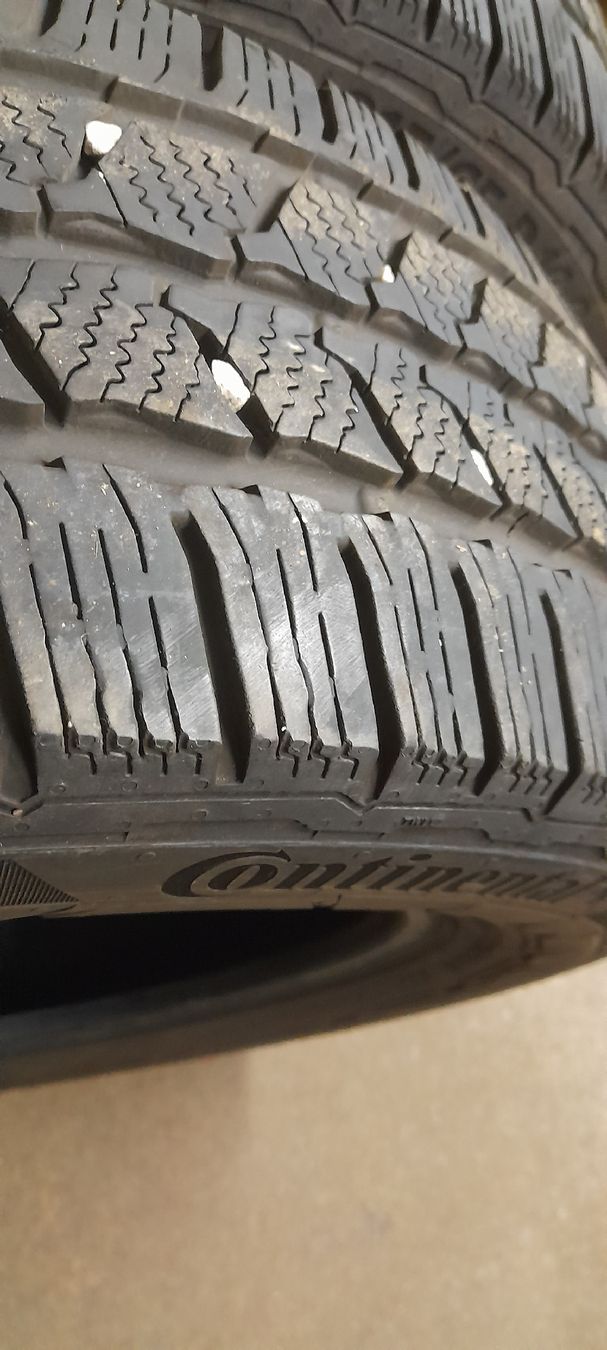 Tutti pezzi di ricambio auto: 2x Winterreifen – Usato da Cham venduto da vento9 1