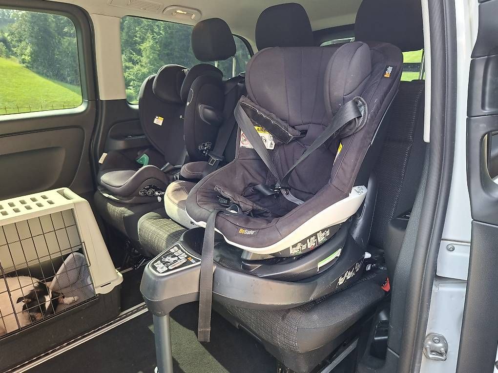 Auto-Kindersitze: KINDERSITZ BESAFE IZI TURN – Gebraucht aus Ebnat-Kappel von saentisriese