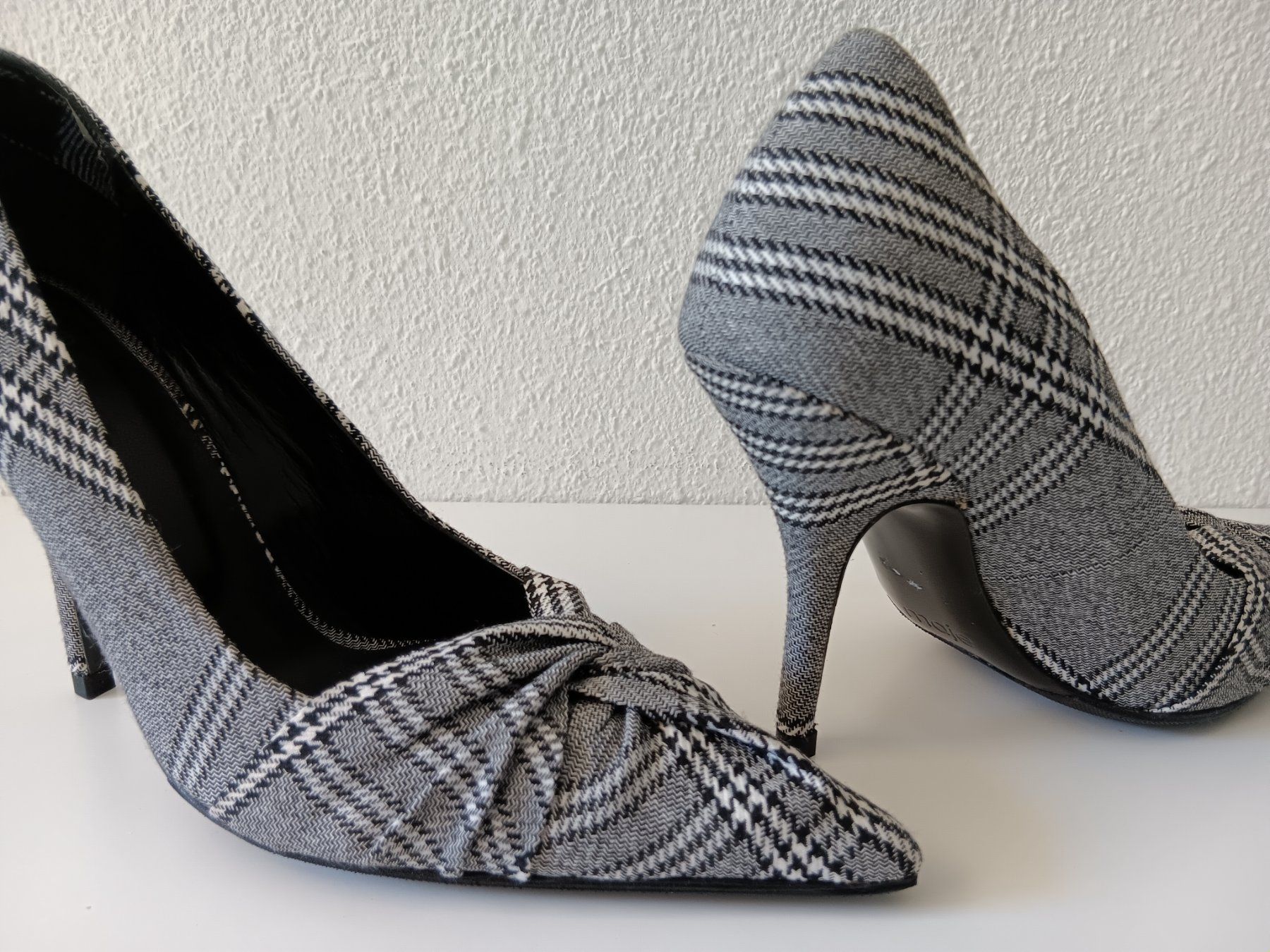 Maje Damenschuhe: MAJE Chaussures / Schuhe pointure / Nummer 36 – Gebraucht aus Cossonay-ville von Super-Price-Quality 4