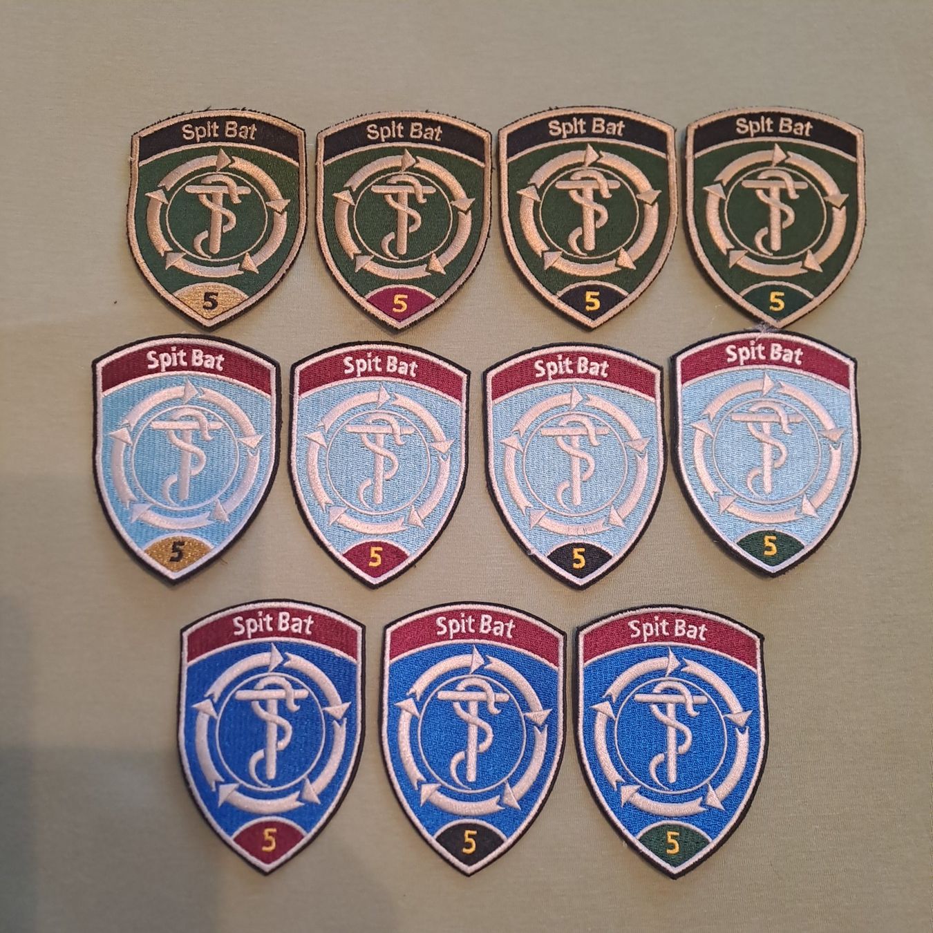 Armée suisse Plaquettes & Badges: Spit Bat 5 – Neuf (Voir description) à Gipf-Oberfrick par Mig_29
