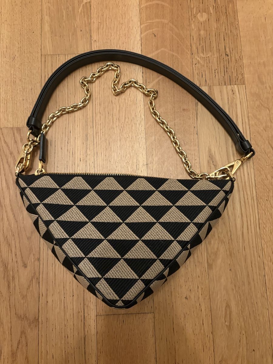 Prada Borse da donna: Prada Triangle Tasche, neuwertig – Nuovo (secondo la descrizione) da Lenzburg venduto da Original_vail 1