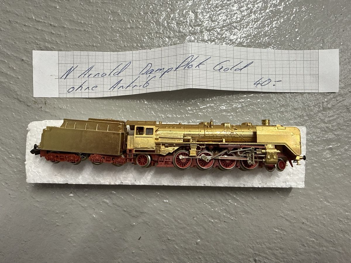Arnold Modellini di ferrovie: Arnold Dampflok Gold ohne Antrieb, N  – Usato da Berikon venduto da TopLok
