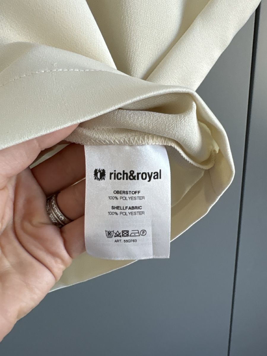 Rich & Royal Camicette: Bluse rich&royal Creme Grösse 36 – Usato da Uitikon Waldegg venduto da Tatawlk 2
