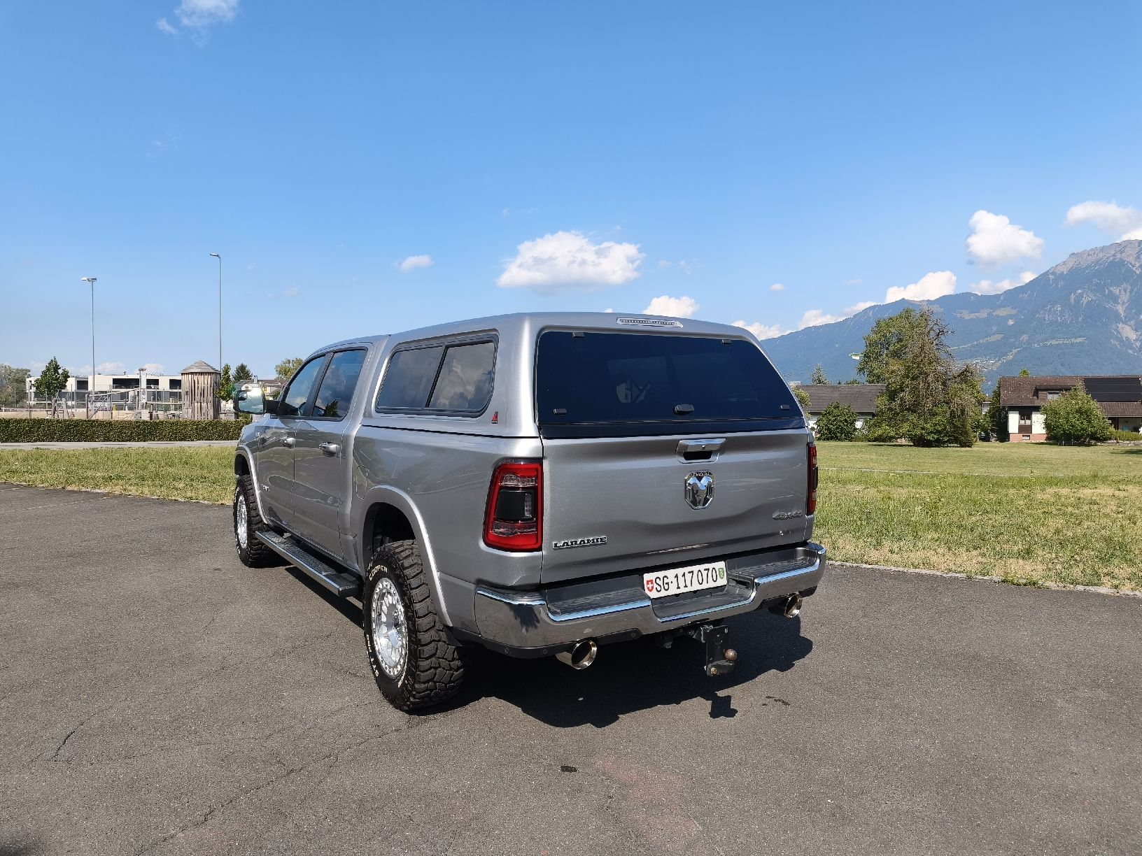 Dodge Tutti pezzi di ricambio auto: Leer Hardtop Dodge RAM, Modell 100XR – Usato da Grabs venduto da pasofisa 2