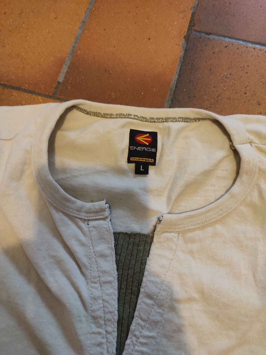 Maillots de corps & Pantalons: maglia leggera Energie – D'occasion à Ascona par Artik3 1