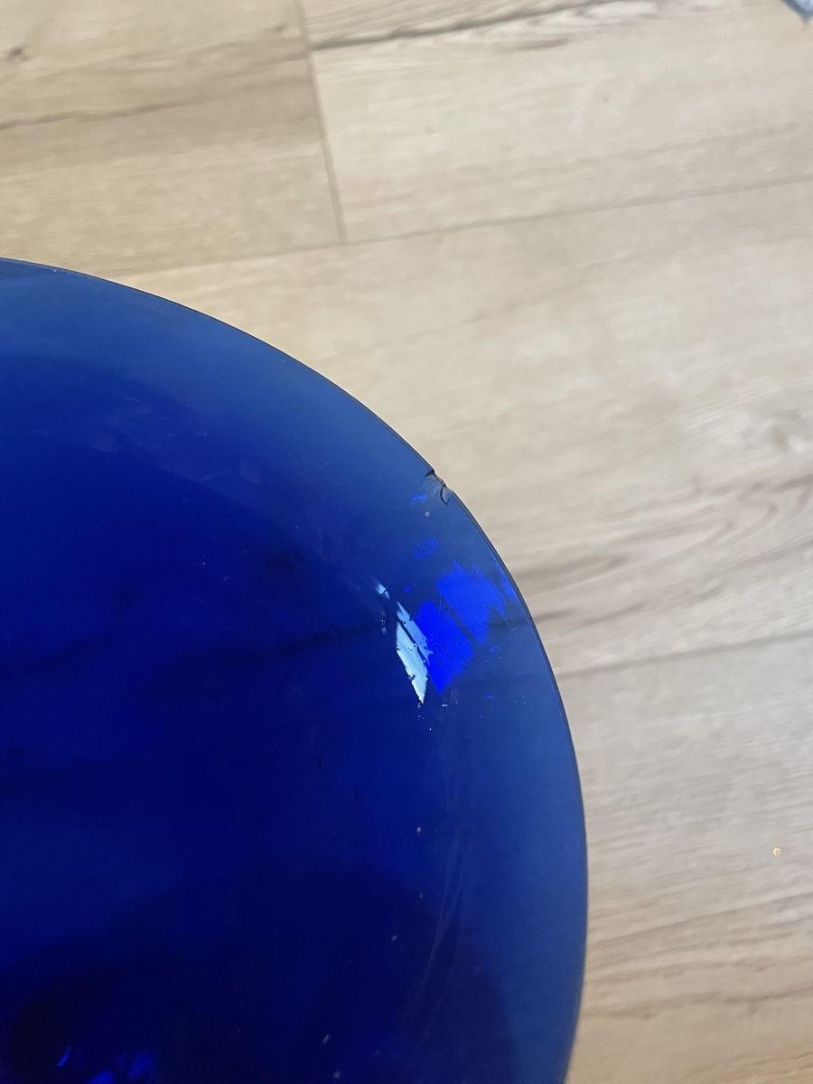 Vasen & Gefässe: Vase blaues Glas mit Metallständer – Gebraucht aus St. Margrethen SG von ale_vw2d 3