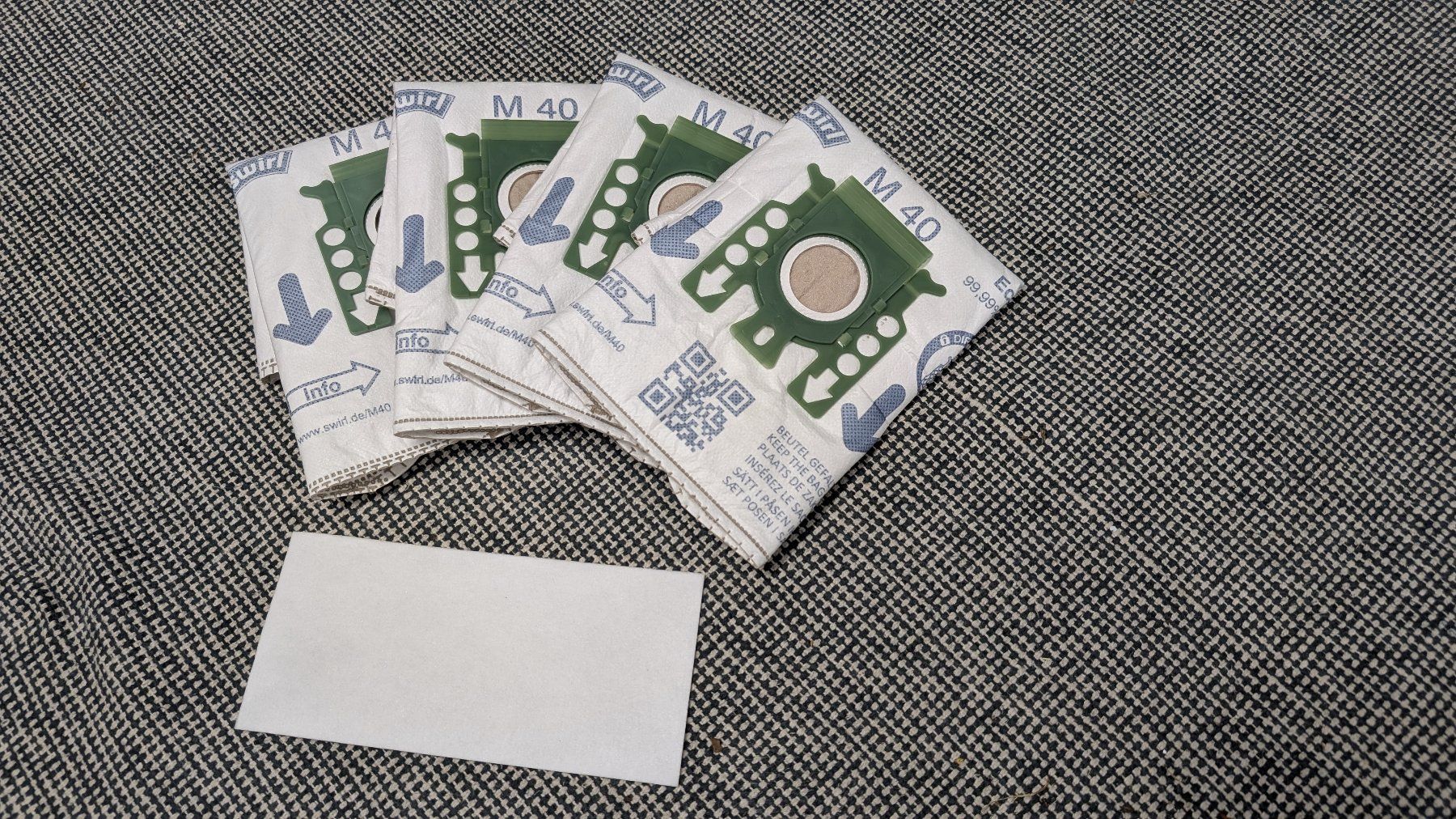 Altro per la casa: Swirl M40 Staubsaugerbeutel, 4 Stk. + Filter, Miele – Nuovo (secondo la descrizione) da Wetzikon ZH venduto da tho_my6v 1