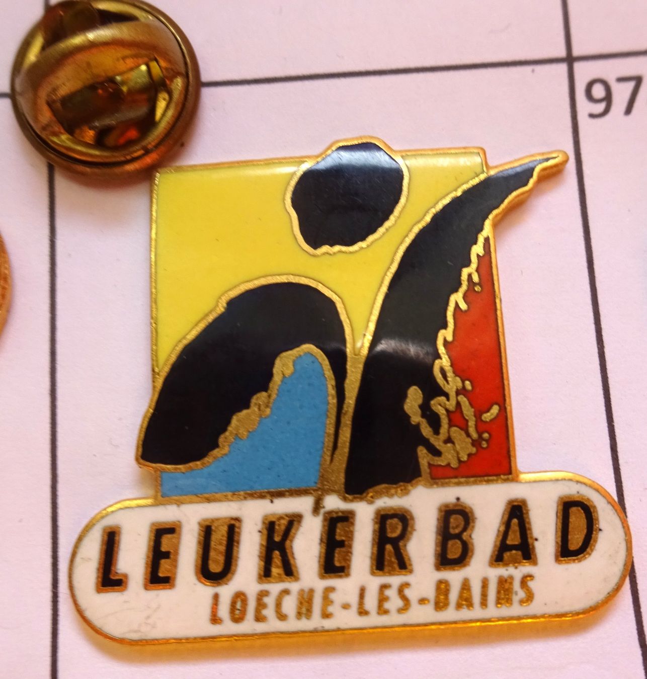 Placchette & Badge: Pin LEUKERBAD  Wallis – Usato da Utzenstorf venduto da BUtter81