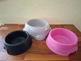 3 Stk. Hundenäpfe / Hundegeschirr / Futternäpfe / Fressnäpfe