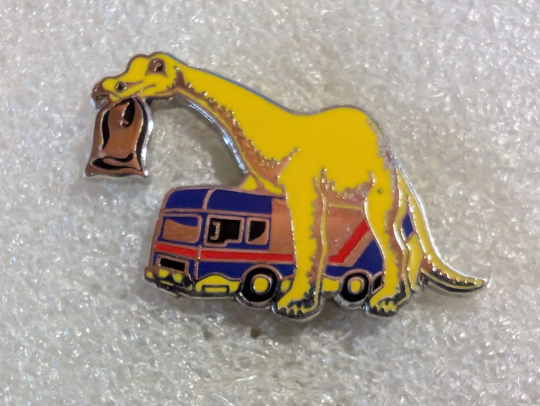 Plaketten & Abzeichen: Ansteckpin 162: LKW – Gebraucht aus Oppligen von Pin-Fall-Shop