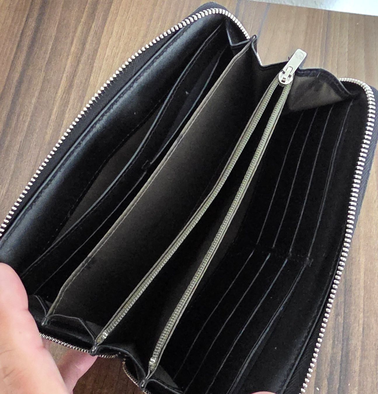 Longchamp Portamonete: Portemonnaie Longchamp – Usato da Merenschwand venduto da Tfsim007 2