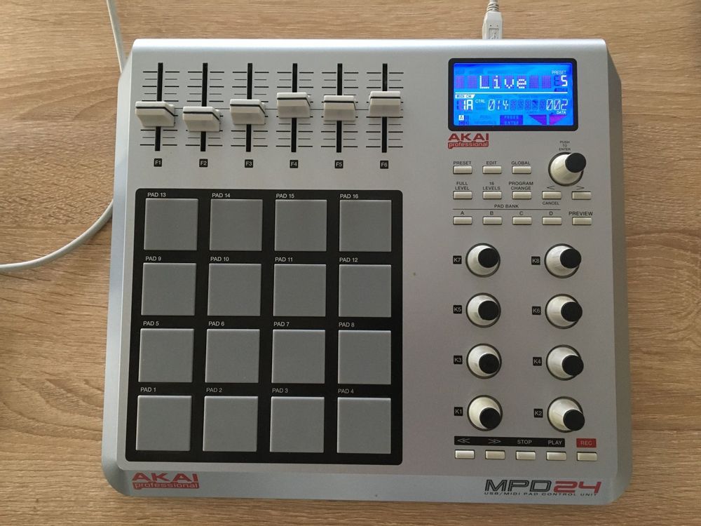 Akai Professional MPD24 USB MIDI Kontrol (Gebraucht) in Baar für CHF ...