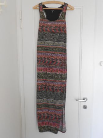 Maxi Kleid, Baumwolle, mit schönem Rücken und Beinschlitz, S