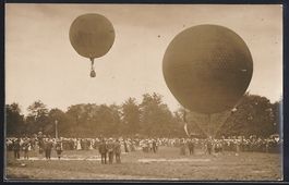 Foto-AK Ballons mit Zuschauermenge