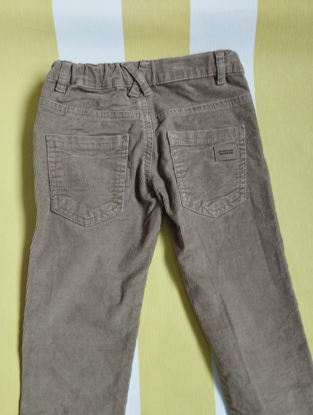 Pantaloni: Hosen größe 4 - 5 Jahre – Usato da Widen venduto da isa_zz9b 2