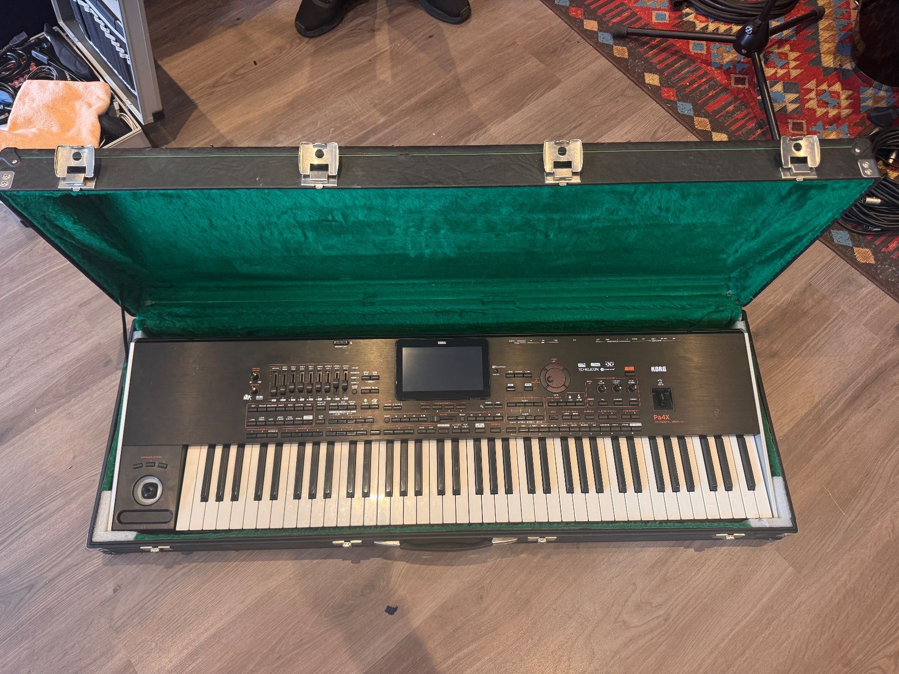 Korg Strumenti musicali: Korg PA4x – Usato da St.Légier-la Chiésaz venduto da Alfetta2000