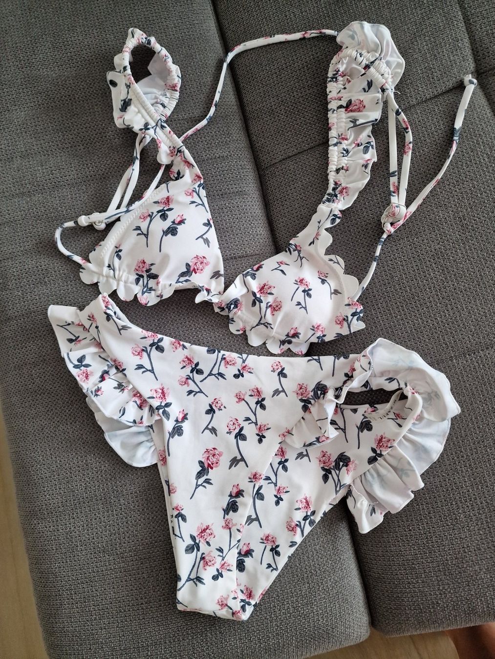 Zaful Costumi da bagno & Bikini: Bikini Zaful – Nuovo (secondo la descrizione) da Altishausen venduto da ter_58nj 1