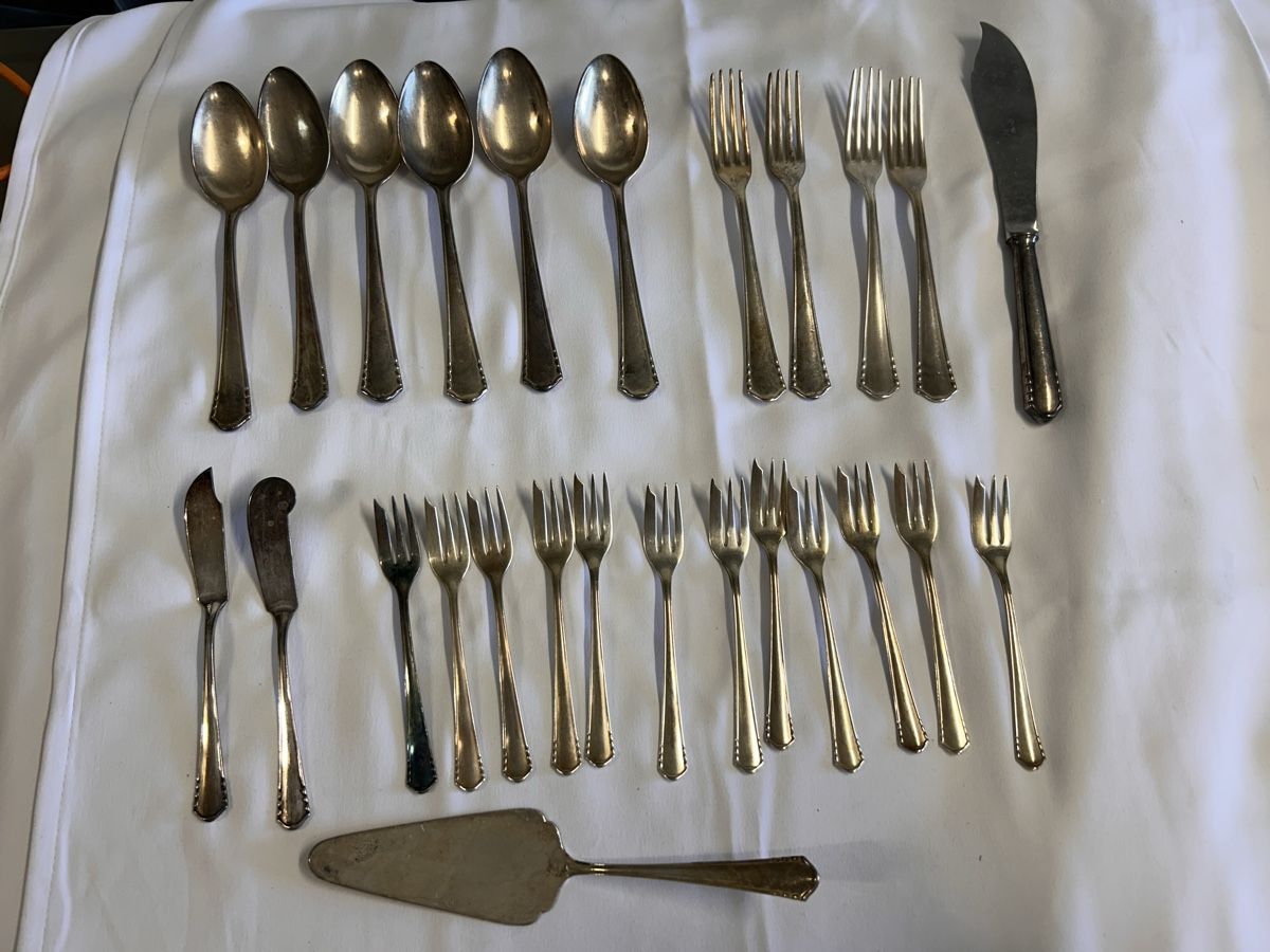 Set di posate: Besteckset, silber – Usato da Kehrsiten venduto da fot_55m5