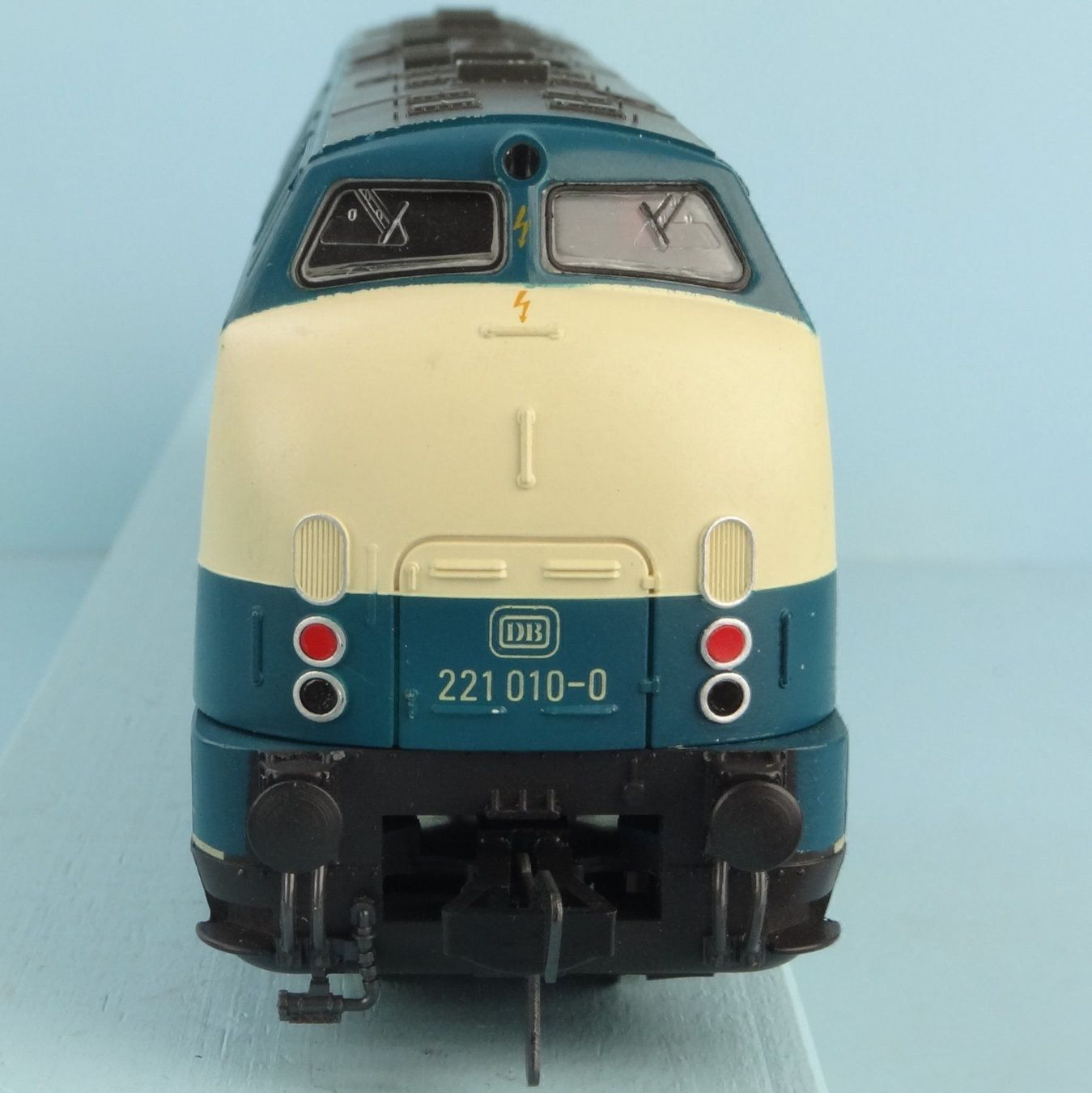 Fleischmann Modellini di ferrovie: Fleischmann H0 BR 221 – Usato da Bülach venduto da cann11 1