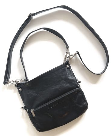 Wandelbare Ledertasche Sticks&Stones Amsterdam. Schwarz.