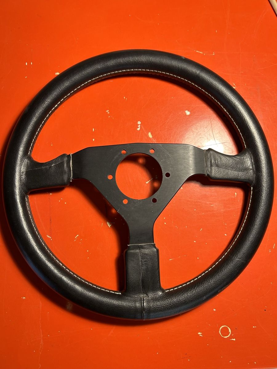 Toutes les pièces auto: LENKRAD 36 CM – D'occasion à arch par Amaga 1
