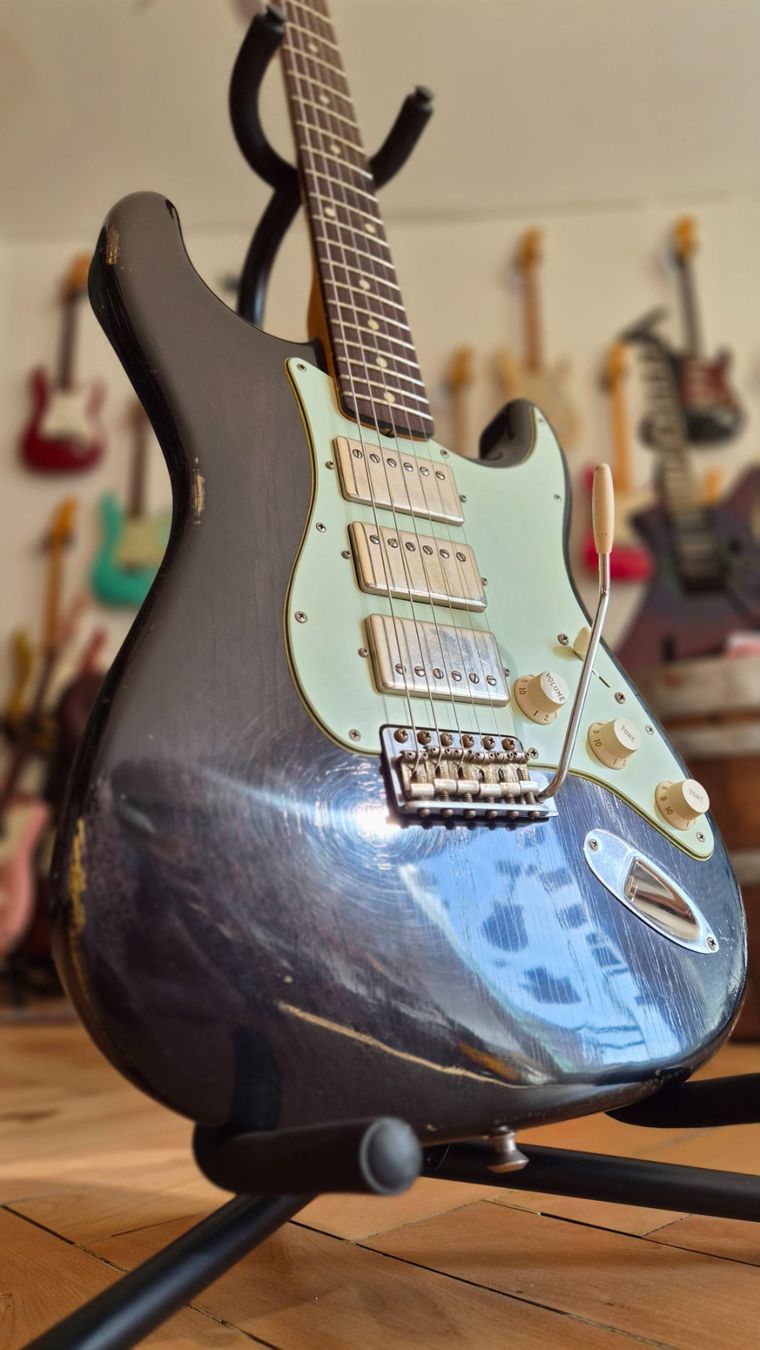 Fender Strumenti musicali: Fender Stratocaster Custom Shop Limited 1960 – Usato da pieterlen venduto da AntonelloGuitars 2