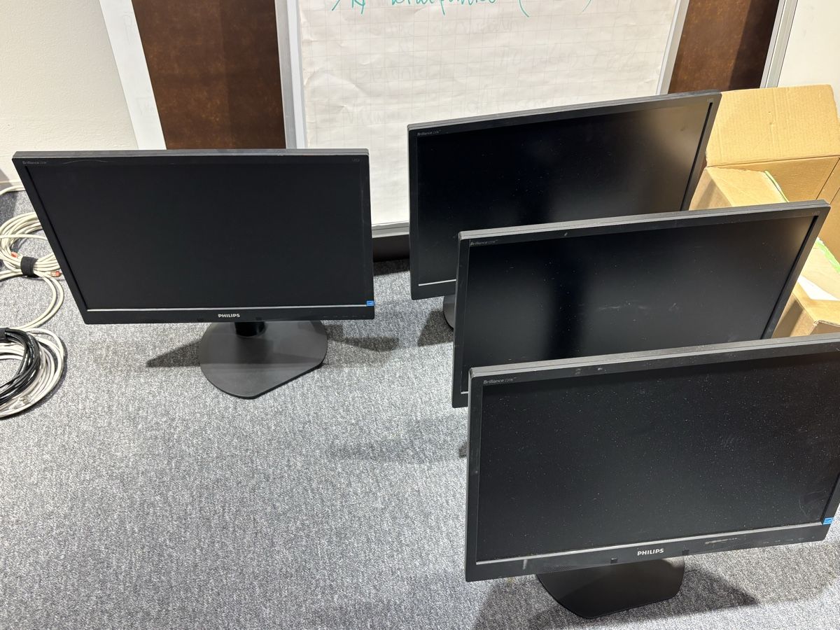 PCs: PC Monitore  – D'occasion à Unterentfelden par ilcapitano01 3