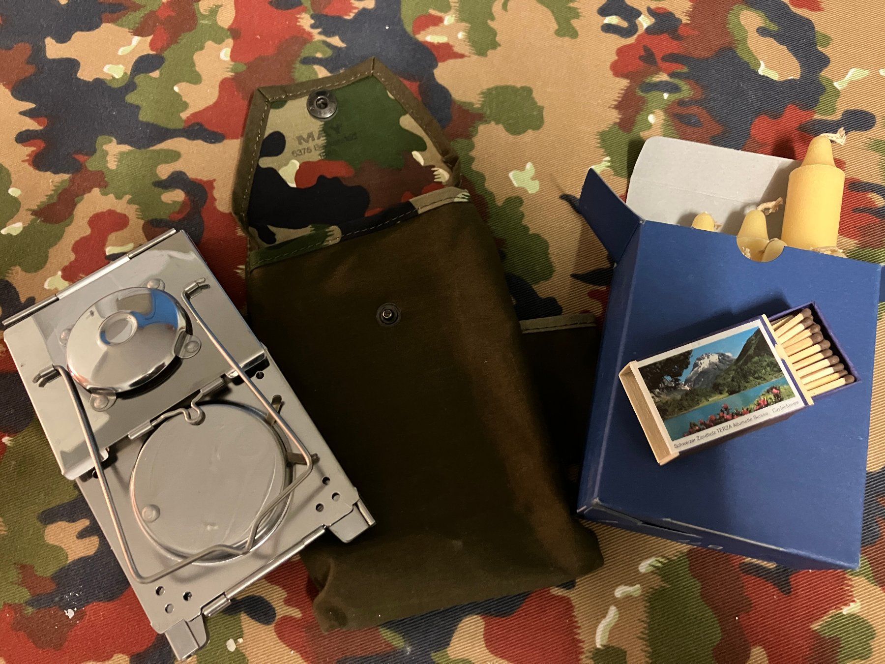 Schweizer Armee Lanterne: Faltlaterne mit Zubehör, Schweizer Armee – Usato da Riedholz venduto da mastercom 3