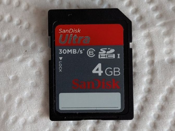 Sandisk Schede di memoria: SD Karte 4GB Sandisk – Usato da Münsingen venduto da Rufer34