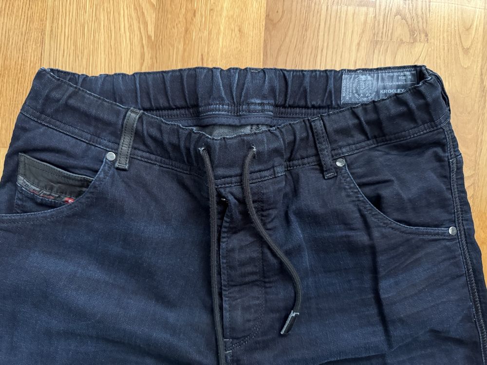 Diesel Jeans: Jeans – Usato da Bülach venduto da vic_v5hn 1