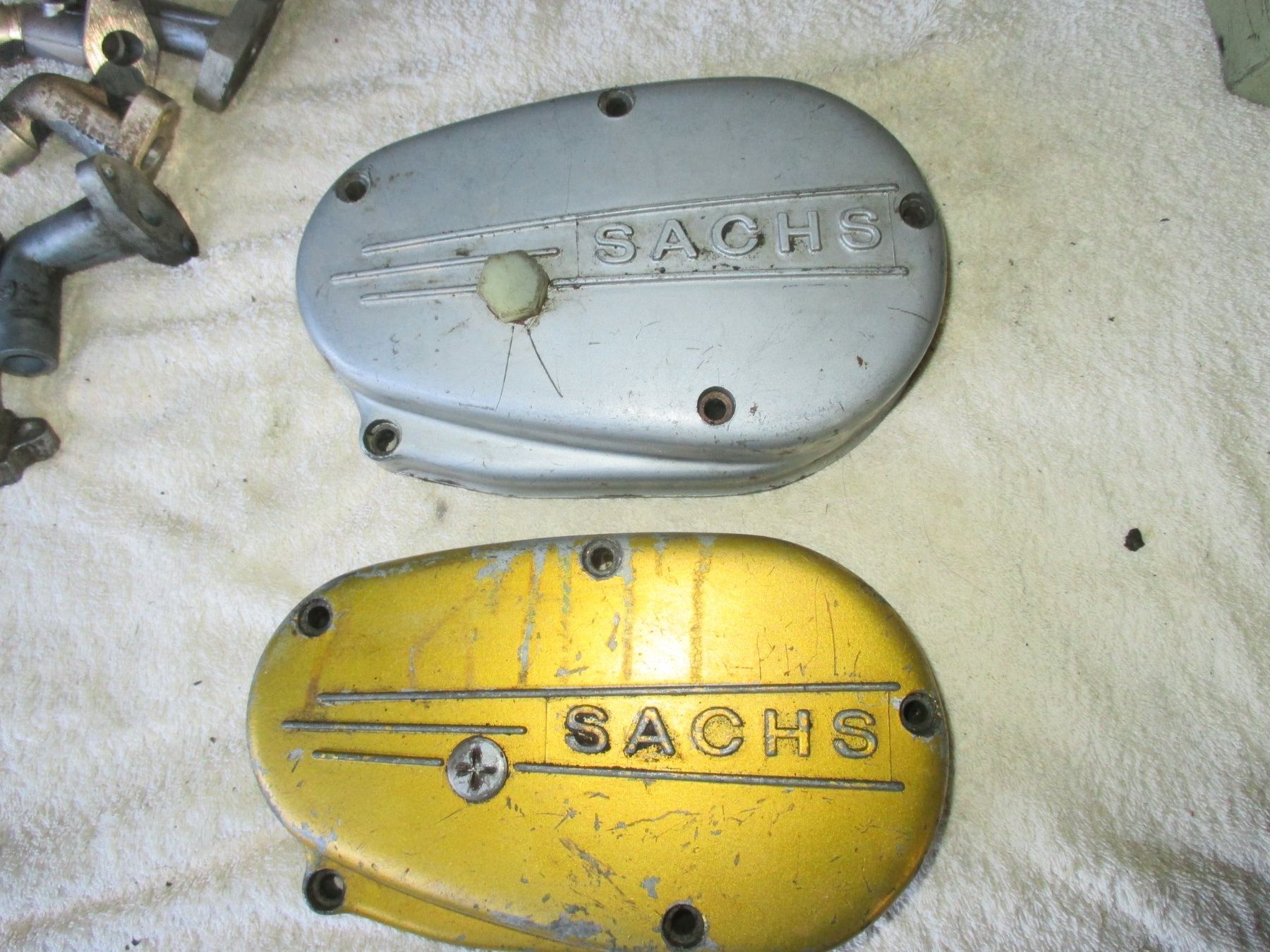 Sachs Parti ricambio per ciclomotori: 2 x Mofa Sachs 503 Getriebedeckel – Usato da Heimberg venduto da Heimberg2010