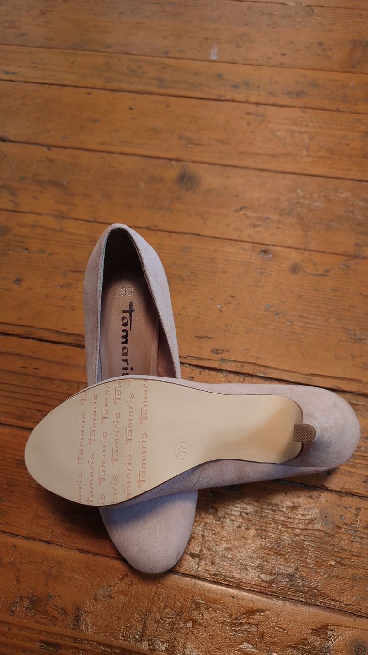 Scarpe da donna: Elegante Tamaris Pumps Gr. 37 – Usato da Wil SG venduto da portu1 1